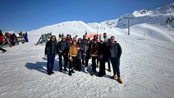 Brand USA: el contingente visitando el centro de esquí Alyeska.