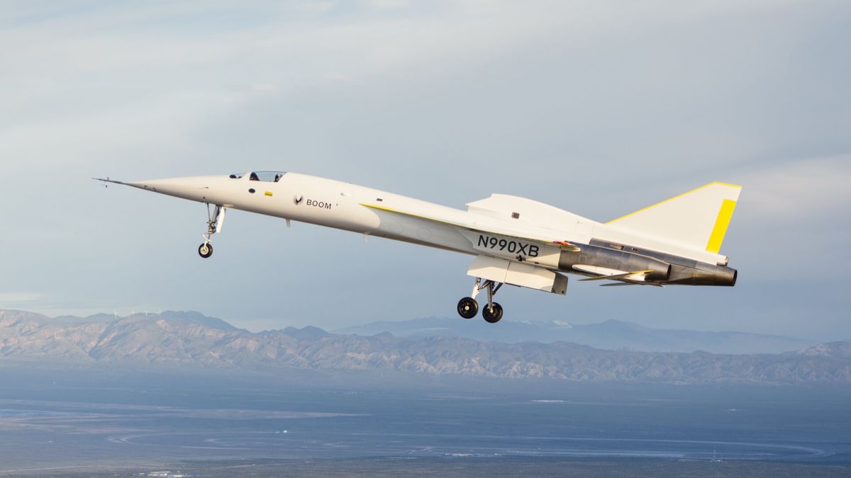 El avión XB-1 que superó la barrera del sonido en su vuelo de prueba. - Ladevi Medios y Soluciones El avión XB-1 que superó la barrera del sonido en su vuelo de prueba.