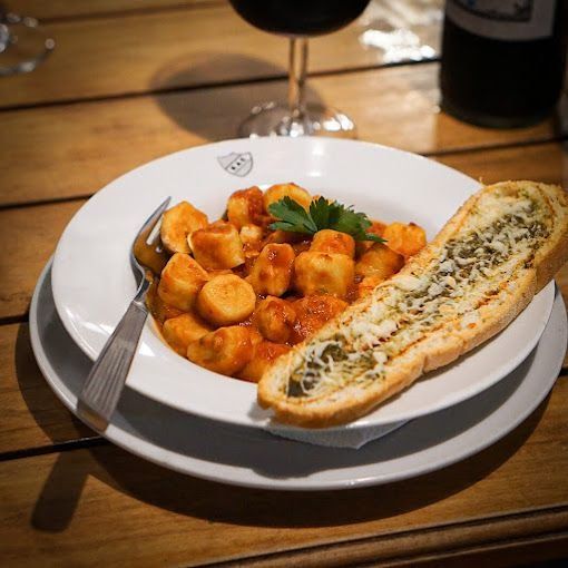 Buenos Aires: en Kimberley Cocina de Barrio lo más recomendado son las pastas caseras y las entrañas a la parrilla. 