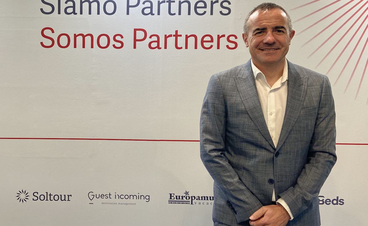 Tomeu Bennasar, CEO de Soltour, durante la entrevista de Ladevi España en Fitur 2023.