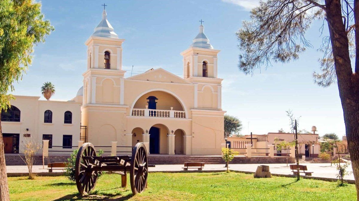 Semana Santa: San Carlos es considerado el pueblo m&aacute;s antiguo de Salta y estuvo muy cerca de convertirse en la capital provincial.