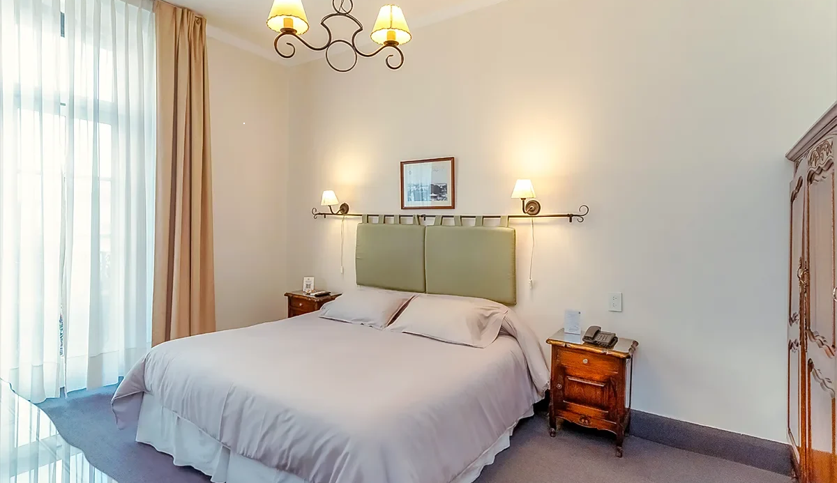 Tradición y confort en el Hotel Colonial Salta.