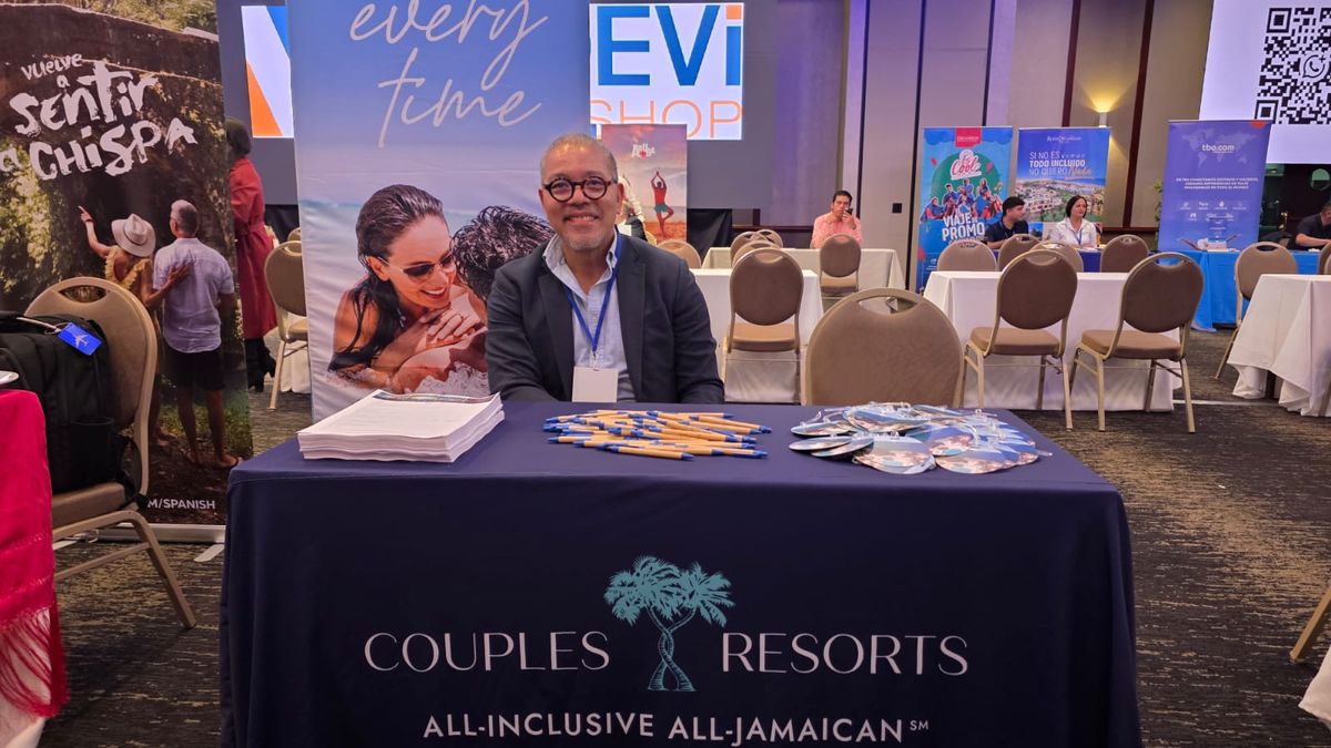 Jorge Vivas, Couples Resorts.
