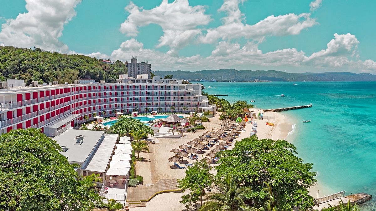 Decameron invita a una estadía inolvidable con servicio all-inlusive.