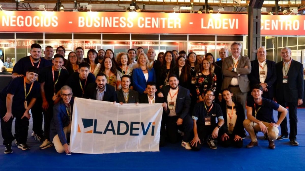 Equipo de Ladevi en FIT 2025.&nbsp; 