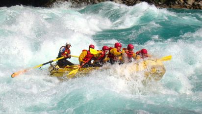 Campings junto a ríos de aguas cristalinas se consolidan como uno de los mejores panoramas naturales para escapar del calor y disfrutar el verano en Chile.