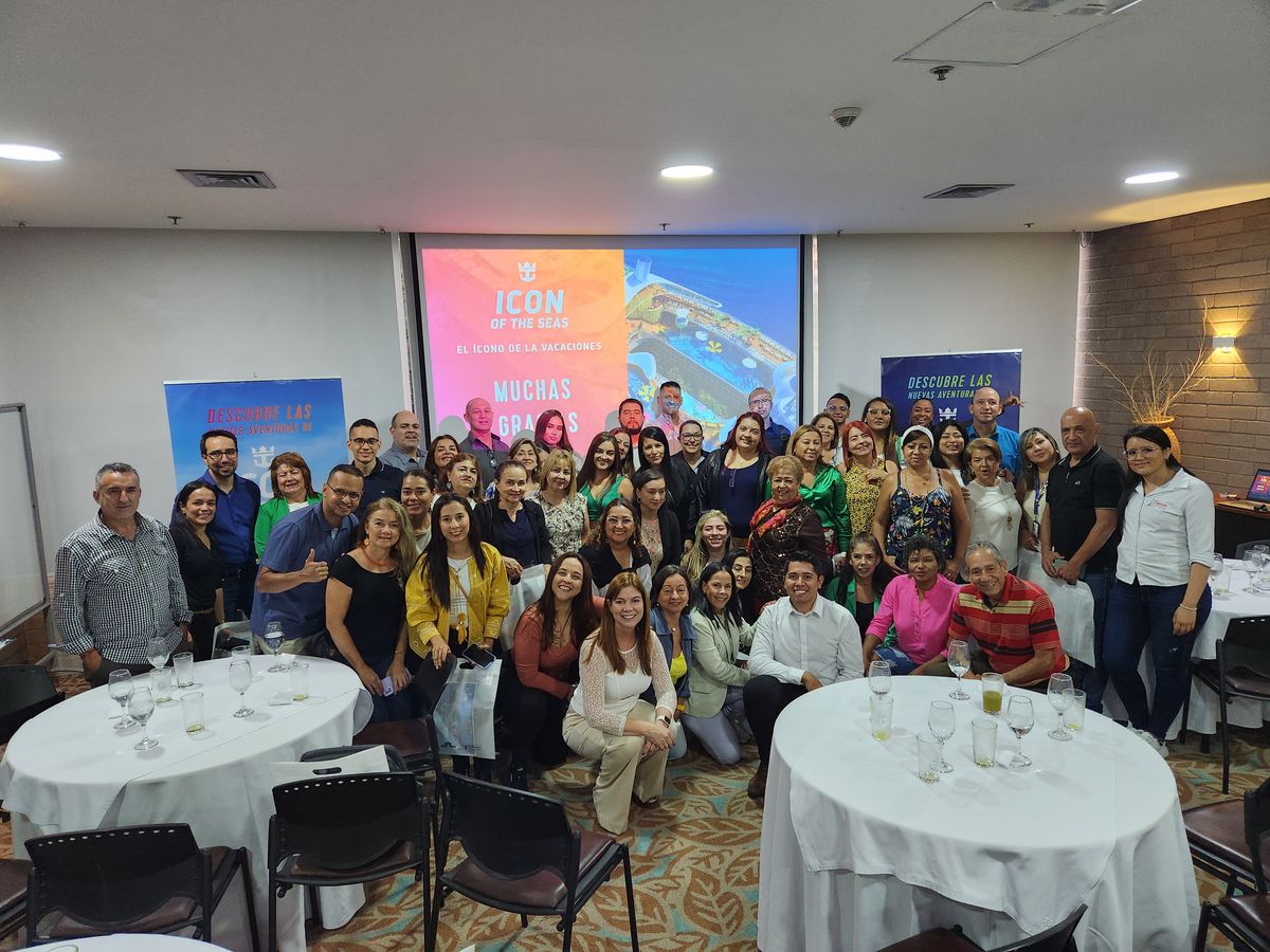 Capacitación de Deluxe Travel sobre el Icon of the Seas de Royal Caribbean.