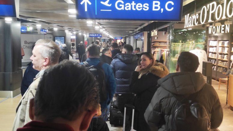 Retrasos en el aeropuerto de Dusseldorf (Alemania).