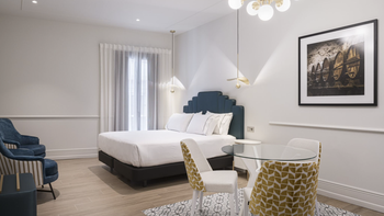 La desconexión de trenes de alta velocidad en parte de Andalucía ha recortado la ocupación hotelera en el sur de la región por Semana Santa, pese al buen tiempo. (Habitación del hotel Tandem Solera en Jerez).