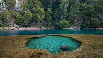 Muy cerca de Bariloche: descubrí este increíble oasis natural que invita a vivir unas relajantes escapadas de verano.&nbsp;