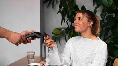 Identifica qué tipo de terminal se adapta mejor a las operaciones diarias de tu negocio para brindar la mayor comodidad posible a tus clientes.