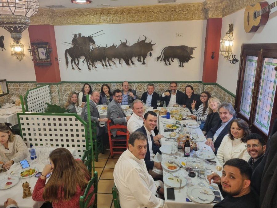 Los presentes en el evento de Euromundo. Los presentes en el evento de Euromundo.