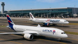 Latam y JetSmart destacan entre las aerolíneas que apuestan por descentralizar los vuelos hacia Chile desde diversas regiones del Perú.