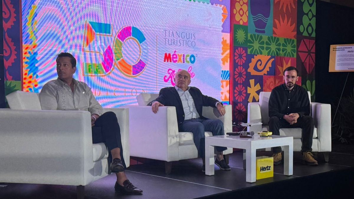 Hertz México y Aeroméxico firmaron un convenio de colaboración para establecer un corredor de movilidad.