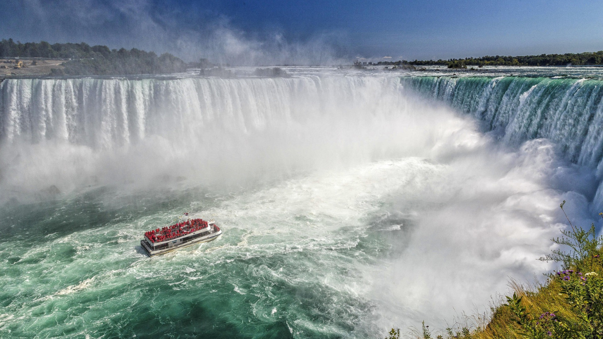 Las cataratas del Niágara son uno de los atractivos naturales más importantes de Canadá.