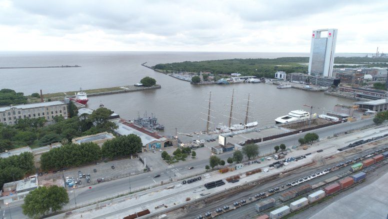 La ciudad de Buenos Aires se prepara para la temporada de cruceros y estima que&nbsp;llegarán a la terminal más de 479 mil pasajeros.