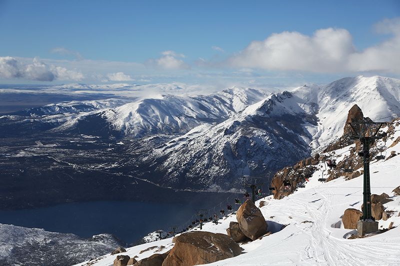Catedral Alta Patagonia se encuentra inmerso en el Parque Nacional Nahuel Huapi.