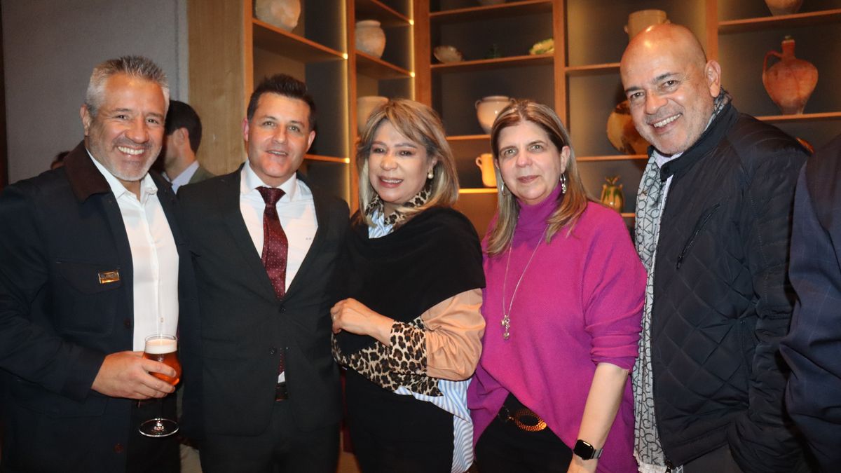 Fabian manotas, director regional de Perú, Colombia y Ecuador de Ladevi; David Blázquez, director comercial de Plus Ultra; Olga Lucía Salazar, Alicia Maldonado y Ricardo Estupiñán de Global Mercado del Turismo