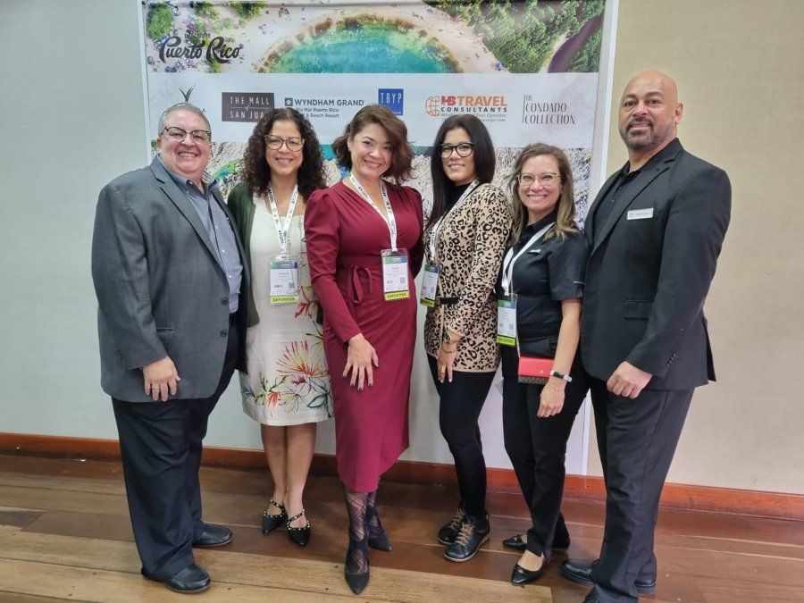 Puerto Rico ofreció un desayuno de presentación del destino el día previo al comienzo de la feria (en la foto Héctor Benero de HB Travel-Johanna González de Discover Puerto Rico - Eunice Vargas de The Condado Collection - Victoria Isales de&nbsp;TRYP by Wyndham Isla Verde - Ada Rivera de Verdanza Hotel - Rafy&nbsp;Sanchez de Wyndham Grand Rio Mar Puerto Rico Golf & Beach).