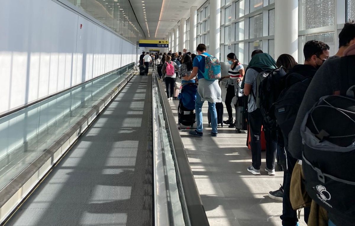 Los procesos en el Aeropuerto de Santiago se han hecho más expeditos, generándose atochamientos en situaciones puntuales.  