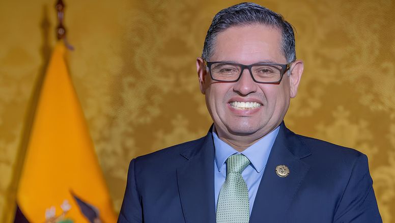 Mateo Estrella fue ratificado como titular del Ministerio de Turismo en el segundo mandato de Noboa.