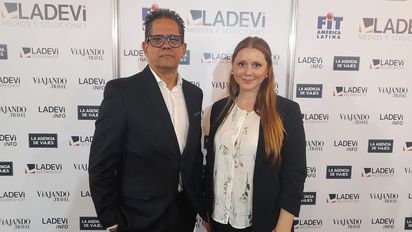 Blue Diamond Resorts: Jorge Rosales, Contratación,&nbsp; y Bárbara Roddick, representante regional de Ventas y Marketing.