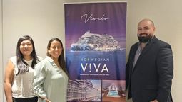 Katherine Flores y Milagros Olivos, representantes de MP Reps; y Joao Miranda por parte de Norwegian Cruise Line.