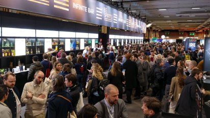 El acceso al evento esexclusivo para profesionales del negocio de las bebidas así como para sommeliers(tanto estudiantes como graduados), los que pueden comprar sus entradas enVinos & Negocios.&nbsp;