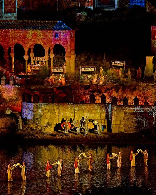 Para captar nuevos visitantes y conseguir que vuelvan los que ya conocen las instalaciones, Puy du Fou España ofrecerá este año tres nuevos espectáculos.