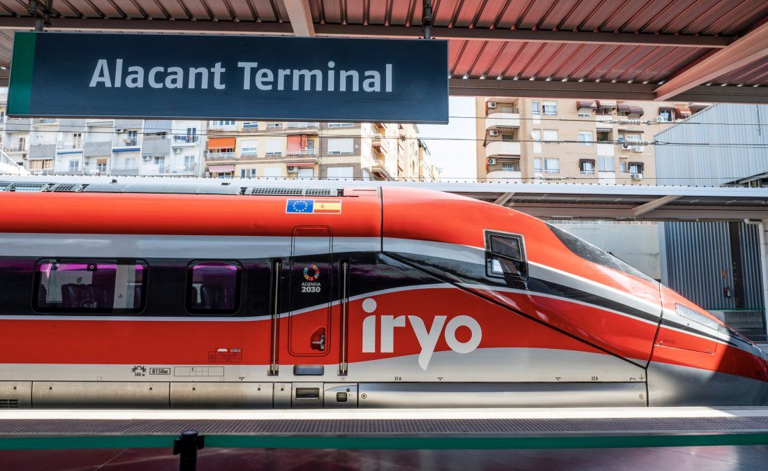 Tren de Iryo en su viaje inaugural en la ruta Madrid-Alicante