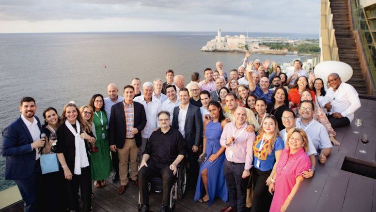 Participantes de la primera Convención Global de Enjoy Travel Group.