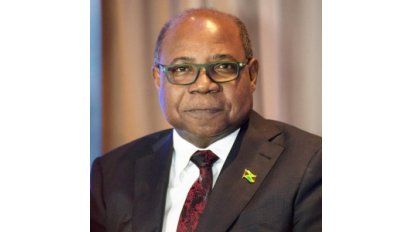 Edmund Bartlett. Ministro de Turismo de Jamaica:
“Para los países que necesitan un empujón, el turismo es la respuesta”
