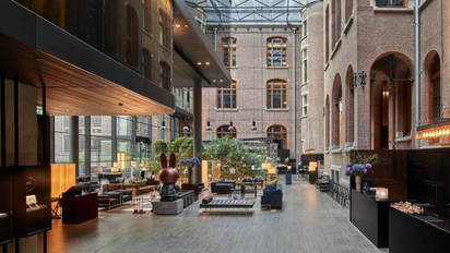 Apertura del primer alojamiento de la cadena de hoteles Mandarin Oriental en Ámsterdam.