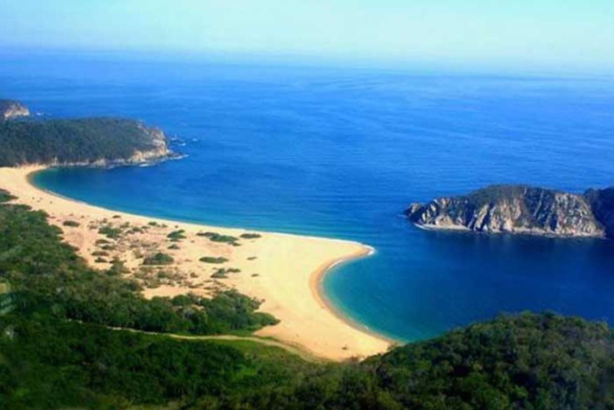 Playa Cacaluta es de las más tranquilas de Huatulco.