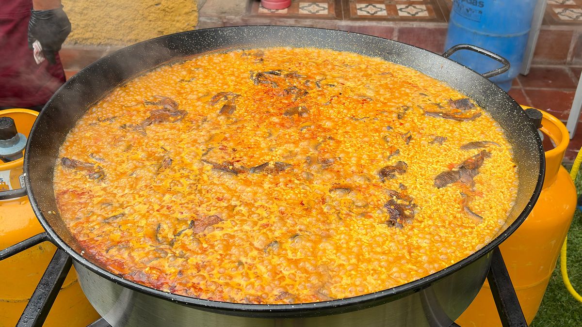 Evento de Iberia en Finca Yaruquí incluyó una masterclass para preparar paella.