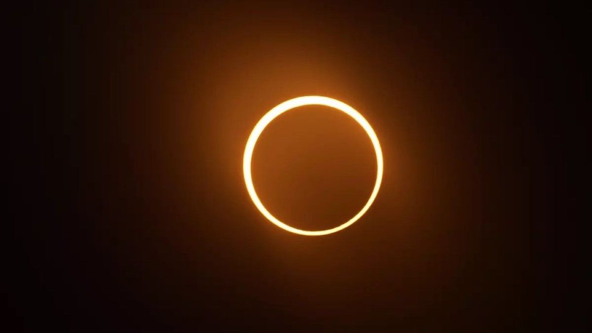 El eclipse solar anular es un singular espectáculo astronómico.