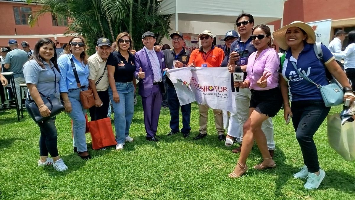 Expositores y agentes de viajes pasaron un grato d&iacute;a en la feria.