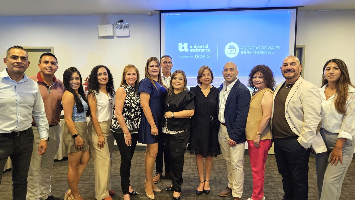 Equipo de Universal Assistance, Grupo GEA Per&uacute; y Argentina en el relanzamiento de productos exclusivos para agentes GEA.