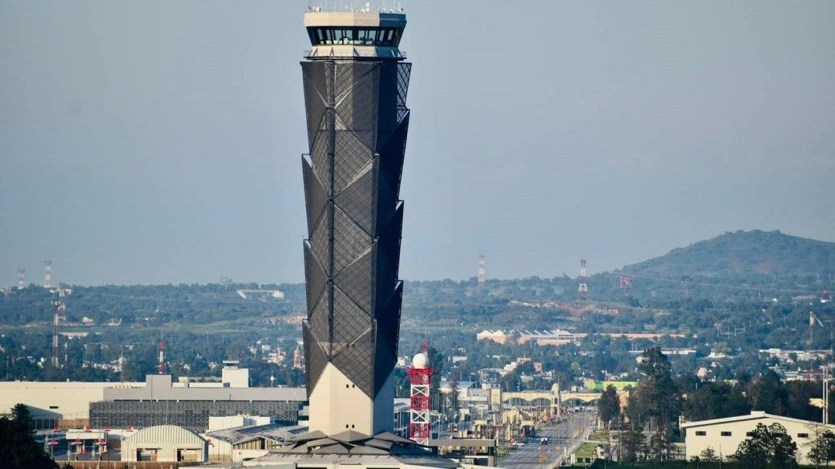 El AIFA cuenta con instalaciones modernas, terminales de carga y pasajeros, además de servicios de transporte mejorado.