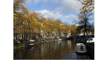 Por los canales de la historia y el arte