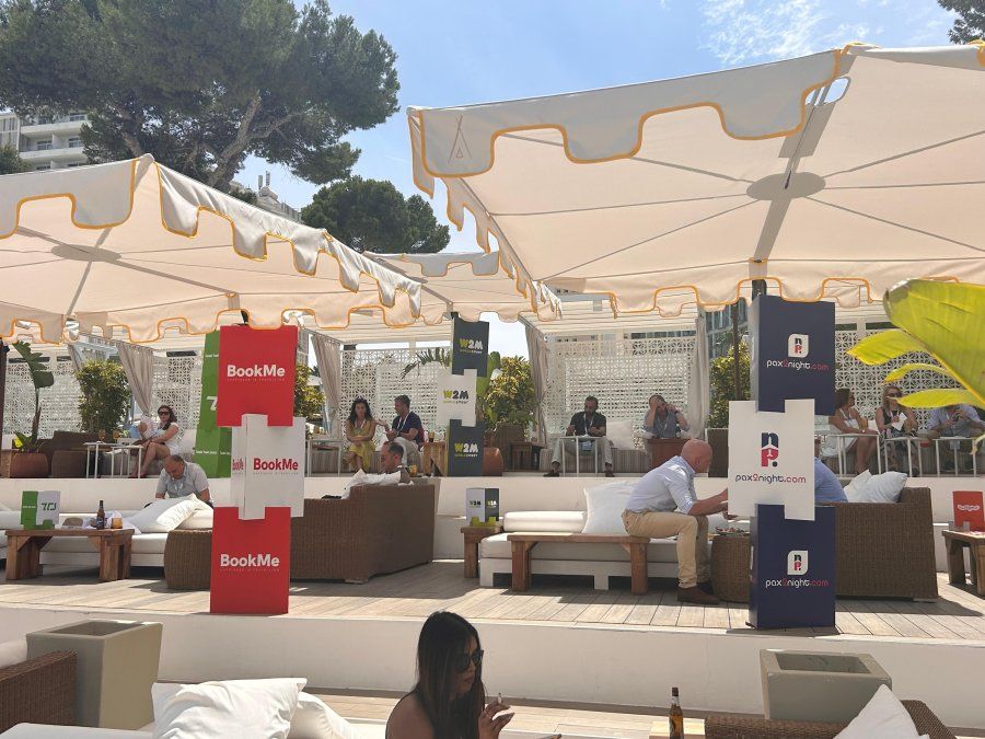 Camaradería, networking y más en After-X de CON-X 2024.