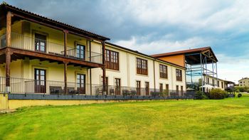 Fachada del nuevo hotel del Grupo Hotusa, el Eurostars Vila de Allariz Hotel & Balneario