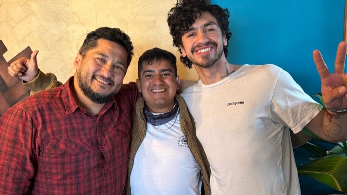 Tomás Morales de Meridian junto al equipo de Aysén Patagonia Tour.