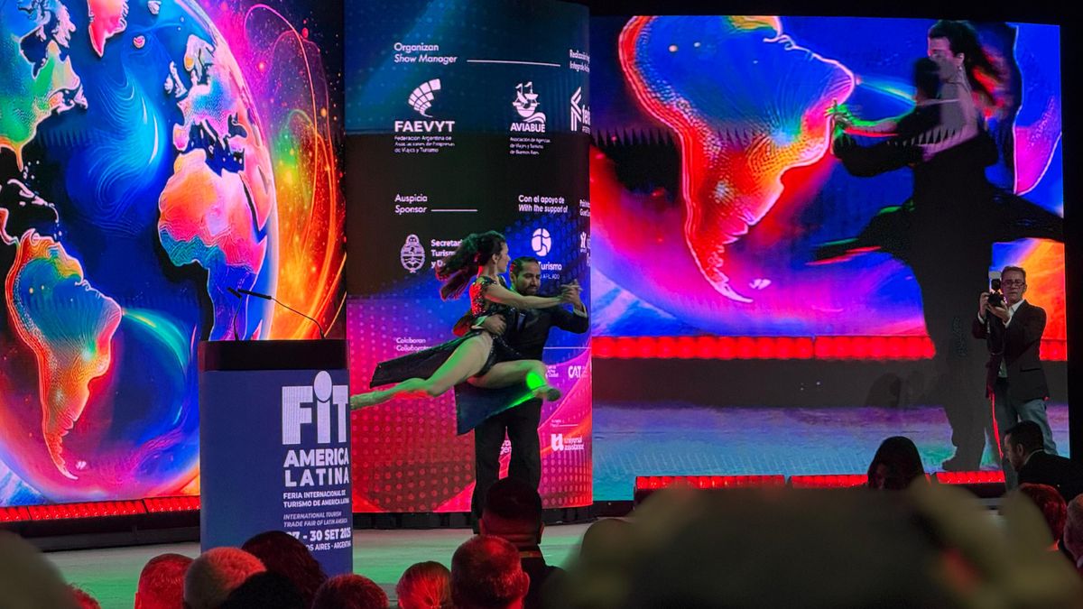 Portugal se presentó en el acto de apertura con una danza.