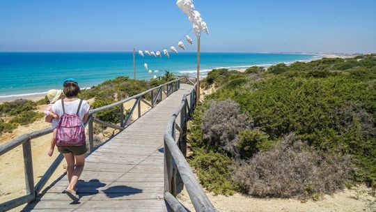 Chiclana de la Frontera, uno de los destinos costeros destacados por Exceltur por sus buenas políticas turísticas.