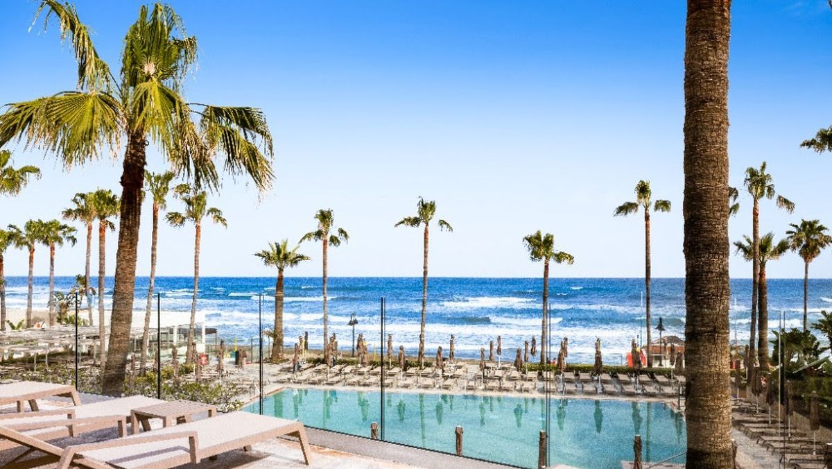 Riu Palace Nautilus, ubicación privilegiada a sólo 20 m. del Mediterráneo. Riu Palace Nautilus, ubicación privilegiada a sólo 20 m. del Mediterráneo.