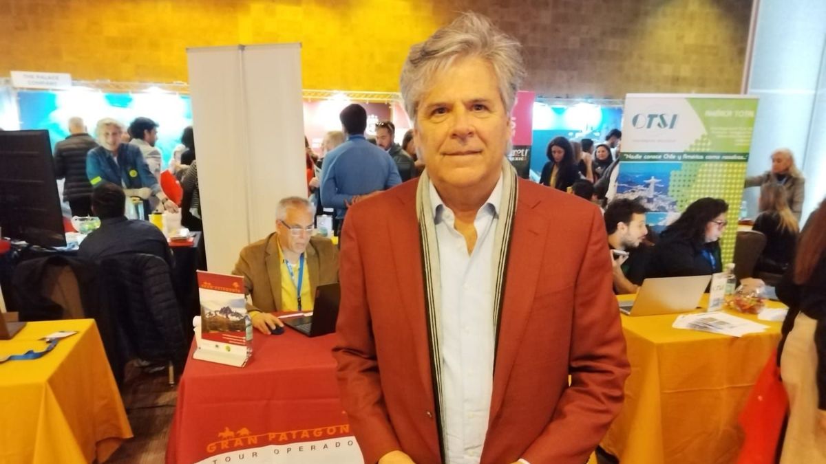 Jaime Guazzini, presidente del directorio de la Federación de Empresas de Turismo de Chile, explicó que buscan posicionar al turismo dentro de la agenda de prioridades del próximo gobierno.