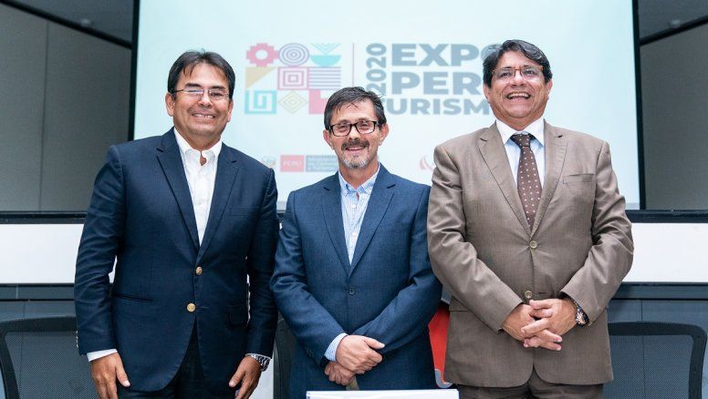 Luis Torres Paz, presidente ejecutivo de PromPerú; Guillermo Cortés, viceministro de Turismo y Carlos Canales, presidente de Canatur.