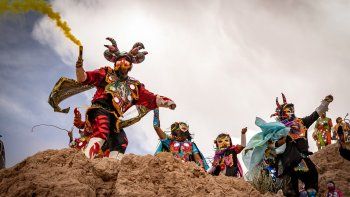 En Carnaval de Jujuy reúne a una gran cantidad de locales y turistas que se suman a una celebración colmada de tradiciones.