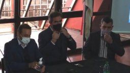 Herrera Ahuad, Pérez Corral y Arrúa, en el acto por el vuelo inaugural de JetSmart.